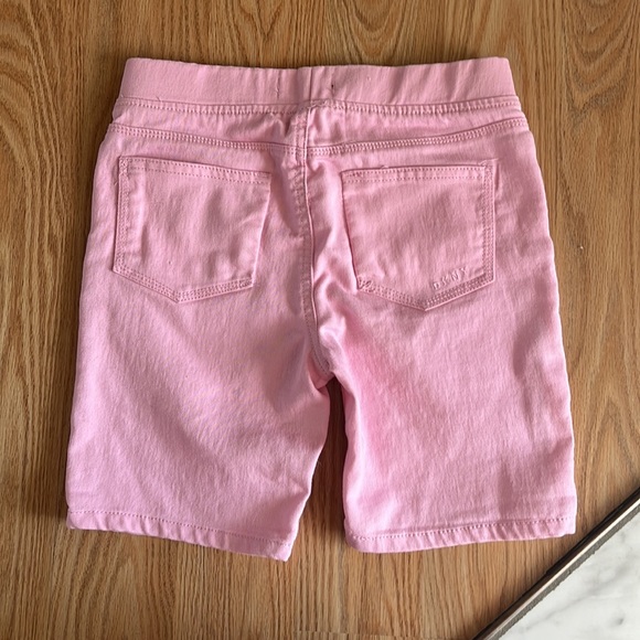 Pink stretch denim short - Picture 2 of 4